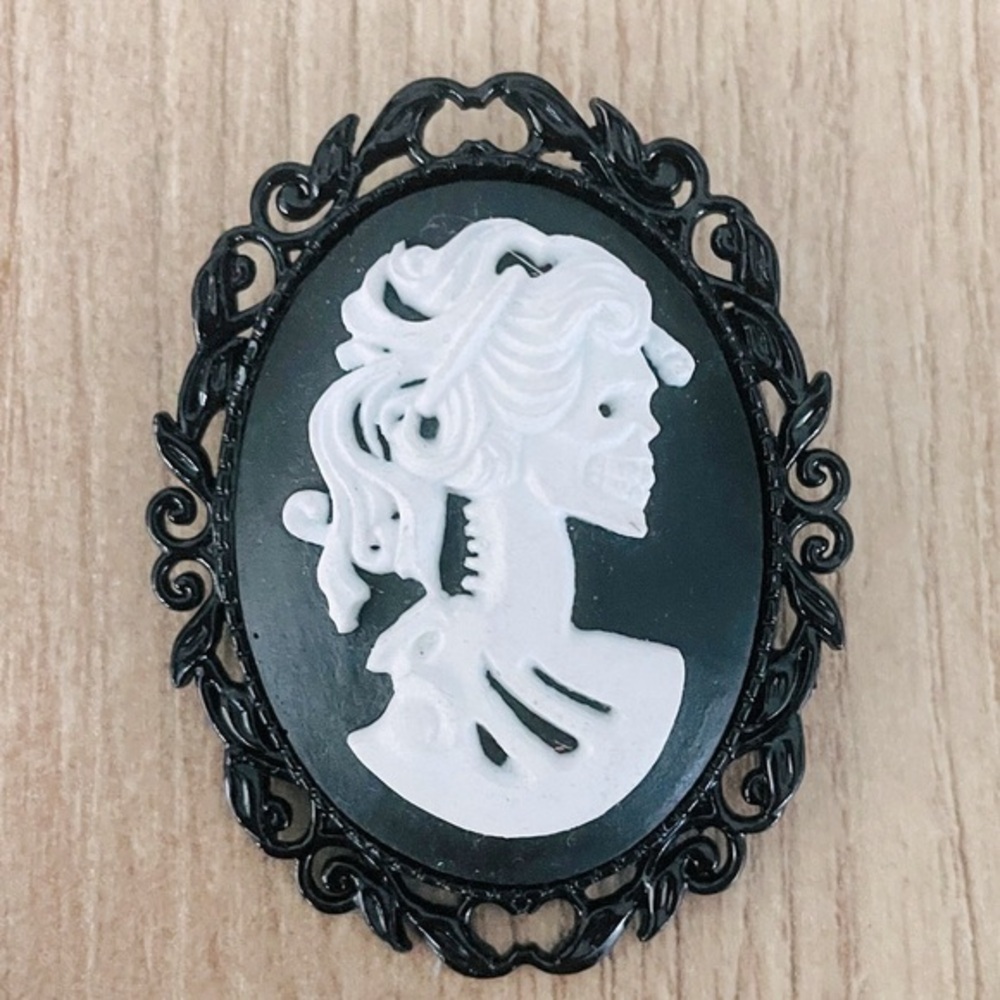 Black and White Skeleton Lady Cameo Brooch, NWT, Handmade